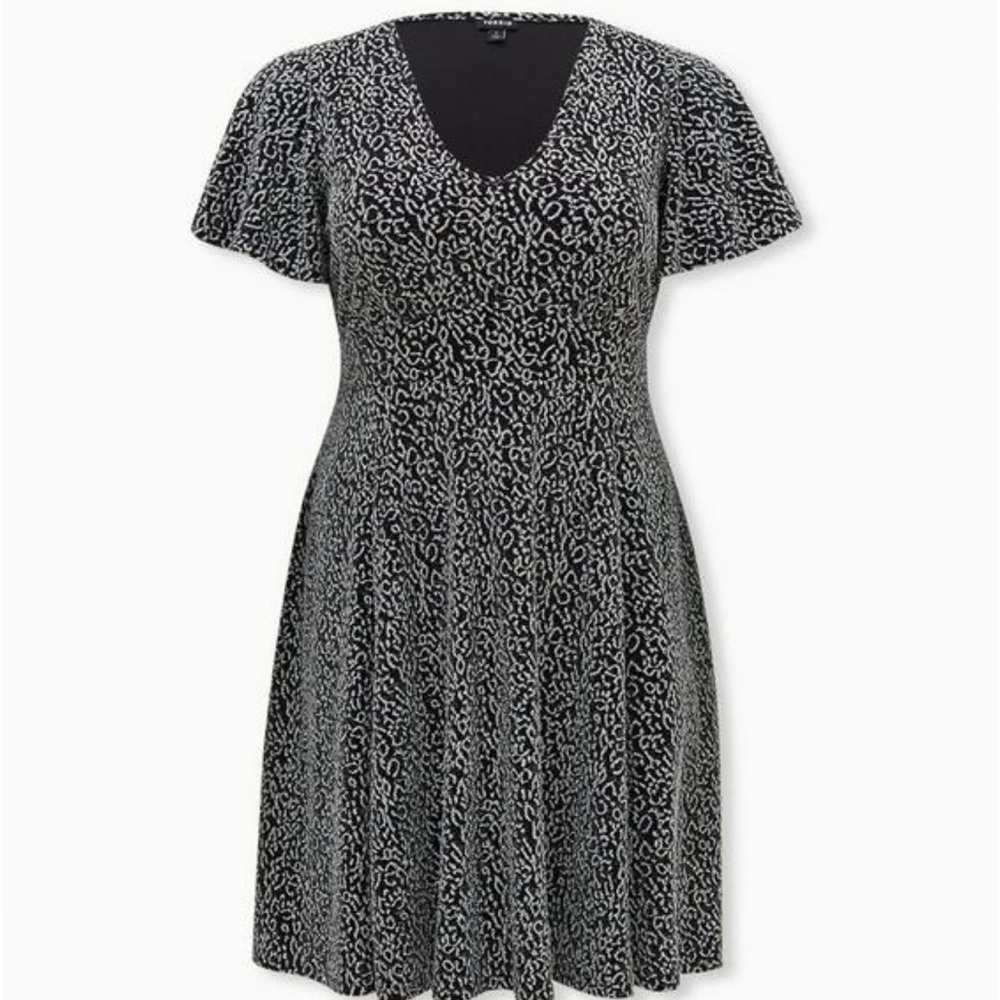 Torrid 4 Glitter Leopard Flutter Sleeve Skater Dress